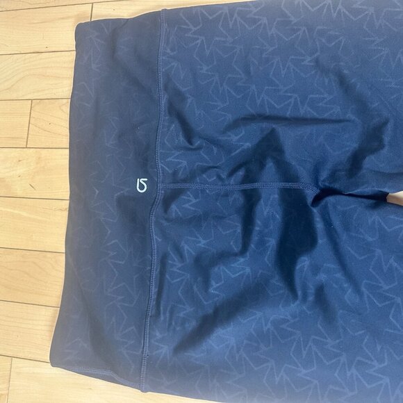 Set of TWO GAP FIT Eclipse Leggings Pants Size Medium Navy Stars Blue Print - Picture 6 of 12